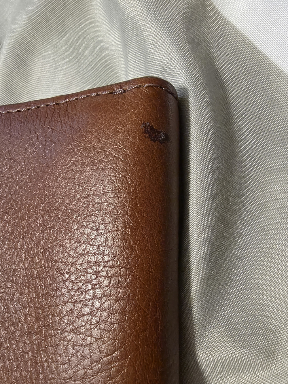 Fossil Brown Leather Bi-Fold Wallet - Picture 2 of 4